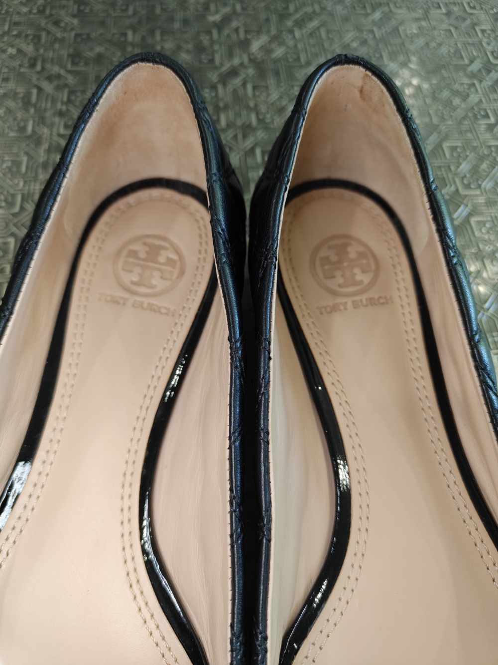 Tory Burch Leila Quilted Leather Loafer Flats Black  Size 8.5 Excellent Condi - Picture 3 of 12